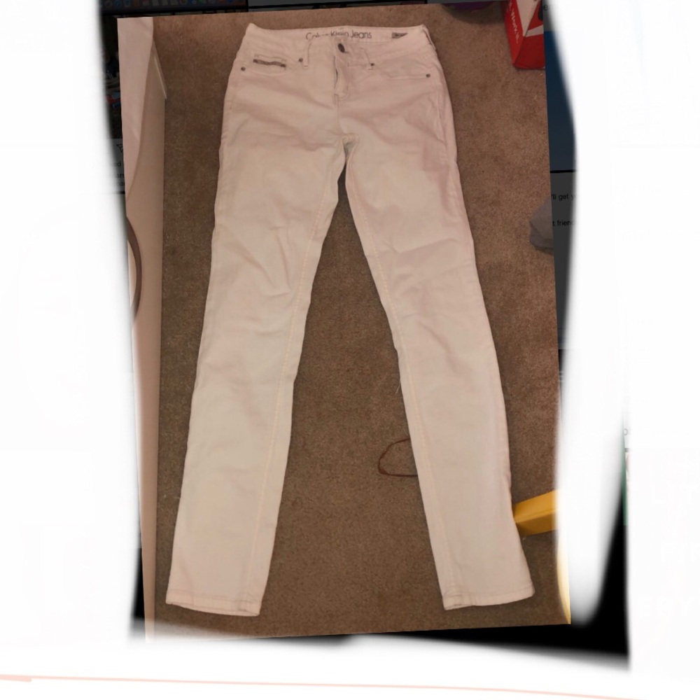 White Calvin Klein jeans!!